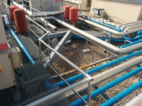 Instalaciones hidráulicas del circuito de climatización en edificio sector público JC 33 Barcelona - imagen 5